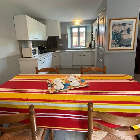 Ferienhaus Sarrance, 5 Pieces, 6 Personnes - Fr-1-384-45